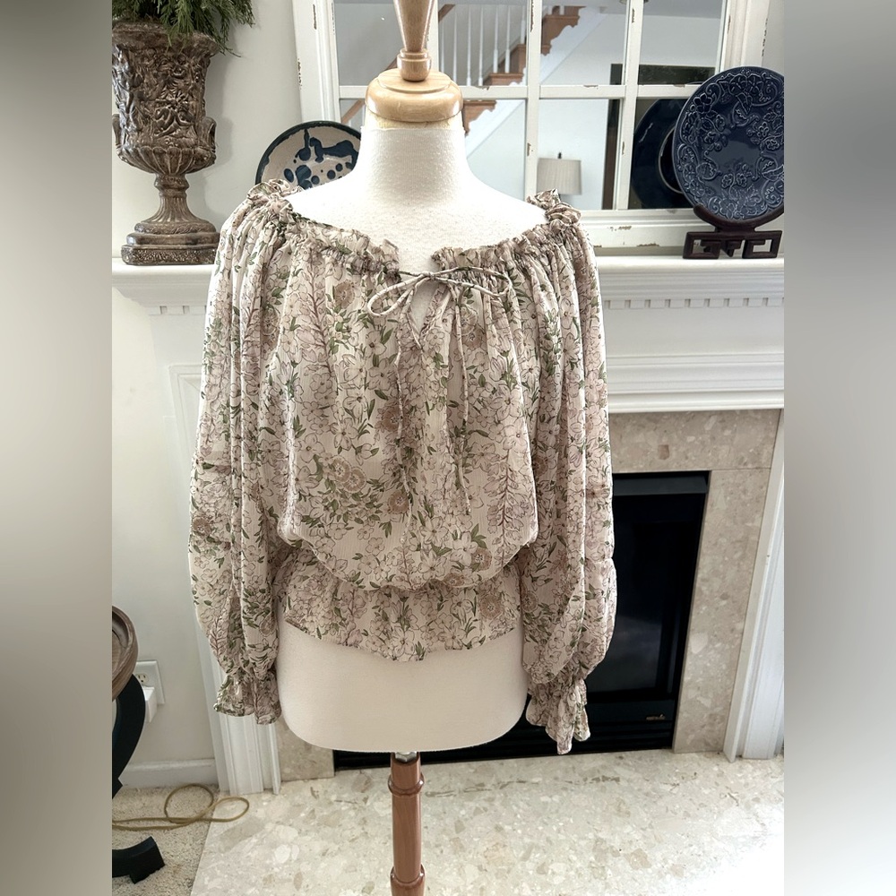 Vici Tan Cream Ruffled Long Sleeve Floral Blouse